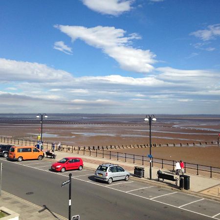 Lovely Little Flat By The Sea In Cleethorpes Bagian luar foto