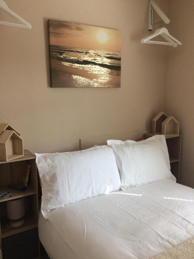 Lovely Little Flat By The Sea In Cleethorpes Bagian luar foto