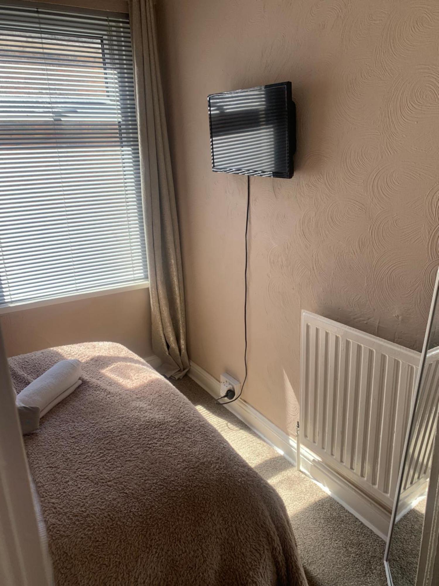 Lovely Little Flat By The Sea In Cleethorpes Bagian luar foto